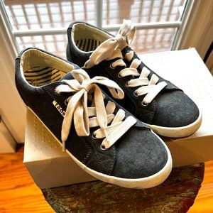Taos Sneakers "Star" - Charcoal Gray size 7